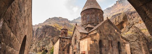 Екскурзия в АРМЕНИЯ - уикенд в  ЕРЕВАН - със самолет, на български език!